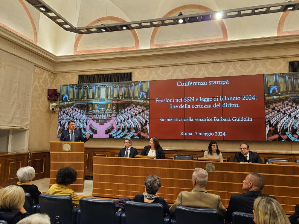 Pensioni: la sanità rialza la testa contro i tagli del governo